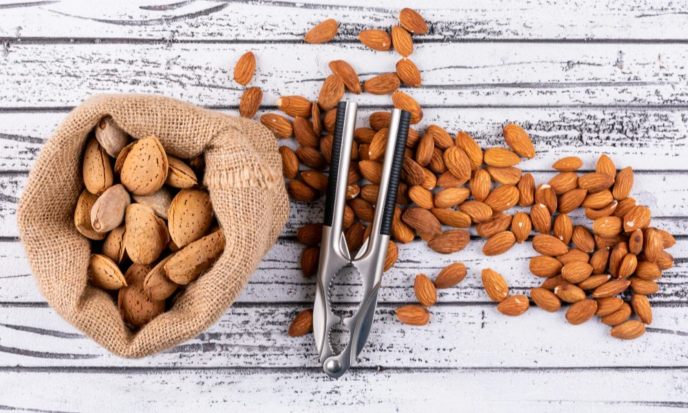 Different Types of Almonds and How to Identify High-Quality Ones